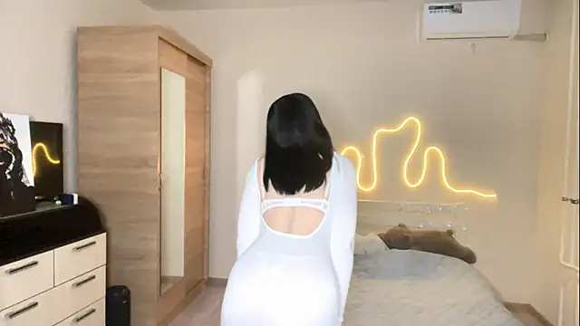 MyraLitterers online show from 03/25/26, 04:02