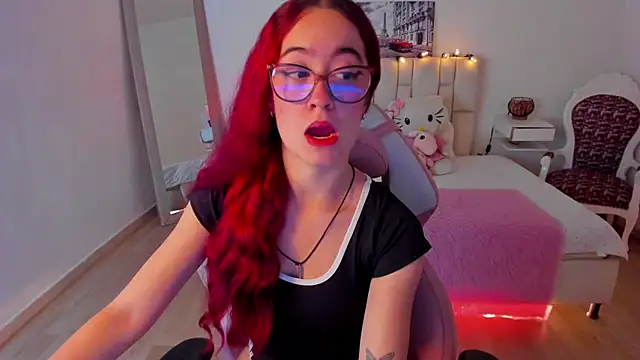 Amaraa couper1 online show from 11/08/25, 03:18