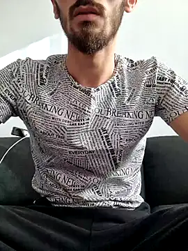 16enes16 online show from 10/24/25, 12:12