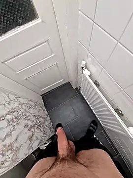 16enes16 online show from 11/29/25, 09:29