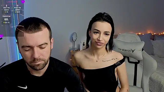 AdeleLaCr0ix online show from 11/24/25, 10:09