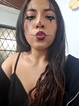 Snapshot of chloebrownn03 chatting on 10/26/25, 02:17 chloebrownn03 online show from 10/26/25, 02:17