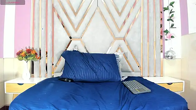 vanesaa mejia online show from 01/09/26, 08:17