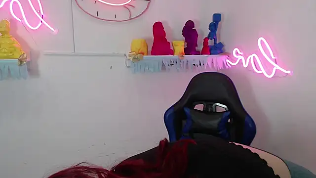 littlee red online show from 11/29/25, 08:12