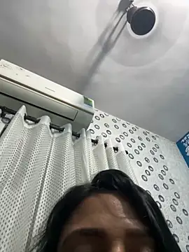 Snapshot of heenashai chatting on 11/26/25, 06:42 heenashai online show from 11/26/25, 06:42