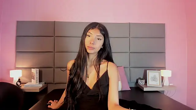 Isabella Marsh online show from 11/21/25, 01:10