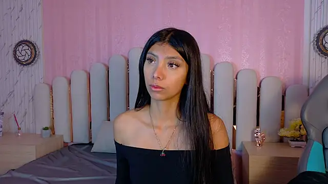 Isabella Marsh online show from 01/12/26, 07:41