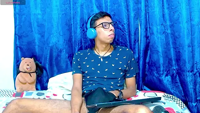 DavTwink3100 online show from 03/17/26, 01:43