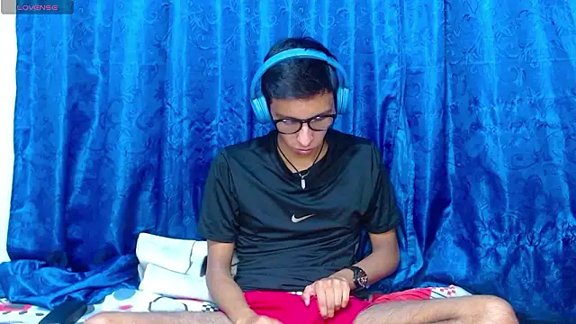 DavTwink3100 online show from 03/24/26, 01:54