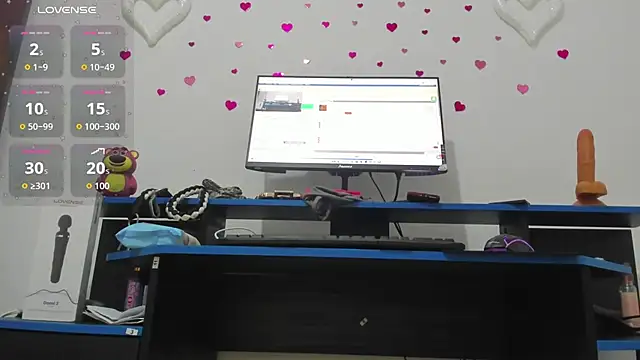 roxy rebel online show from 04/15/26, 07:10