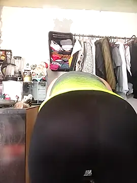 Alondrabb80 online show from 12/20/25, 03:30