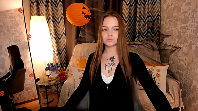 MelissaBell  online show from 10/21/25, 01:50