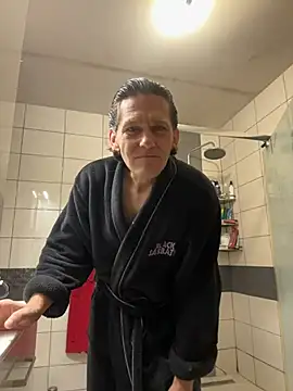 kon77777 online show from 11/10/25, 04:22