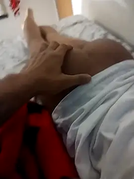 Casal em chamas online show from 10/30/25, 11:55