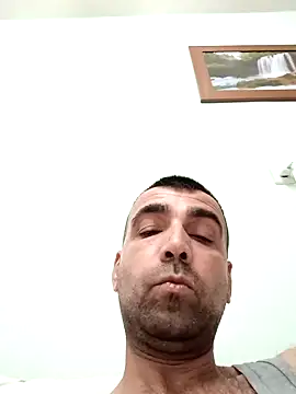 Snapshot of Bugattiveyron1 chatting on 11/17/25, 09:20 Bugattiveyron1 online show from 11/17/25, 09:20