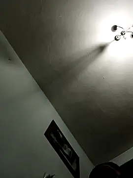 Snapshot of Bugattiveyron1 chatting on 11/28/25, 10:34 Bugattiveyron1 online show from 11/28/25, 10:34