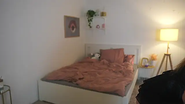 lisa mccoy  online show from 02/25/26, 07:01