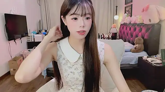 Onecutelittle online show from 05/25/26, 01:17