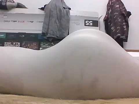 BlueishMove44 online show from 10/28/25, 07:16