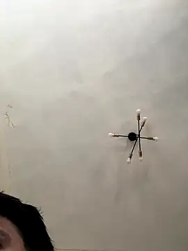 Snapshot of EdgarLopez69 chatting on 11/26/25, 06:31 EdgarLopez69 online show from 11/26/25, 06:31