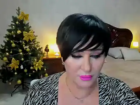 KiraTempt online show from 12/21/25, 10:11