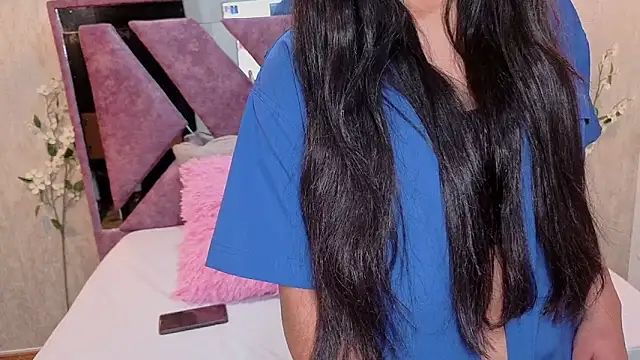 Snapshot of ChrisLuxury chatting on 11/22/25, 02:10 ChrisLuxury online show from 11/22/25, 02:10