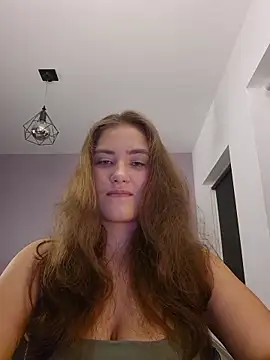 Snapshot of MiaRides19 chatting on 11/30/25, 08:46 MiaRides19 online show from 11/30/25, 08:46