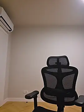 MiaRides19 online show from 04/07/26, 08:20