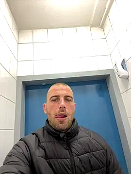 Rotteei1 online show from 11/14/25, 12:26