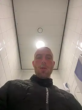 Rotteei1 online show from 11/19/25, 08:25