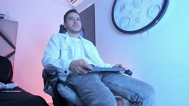 mike 257 online show from 02/09/26, 11:25