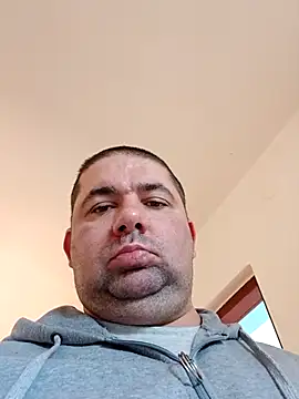 Snapshot of marek2355 chatting on 10/20/25, 11:54 marek2355 online show from 10/20/25, 11:54