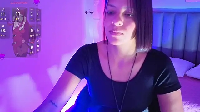 Snapshot of Aria_Russo chatting on 04/21/26, 02:23 Aria Russo online show from 04/21/26, 02:23