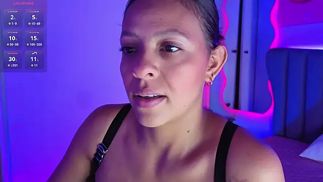 Snapshot of Aria_Russo chatting on 05/11/26, 02:45 Aria Russo online show from 05/11/26, 02:45
