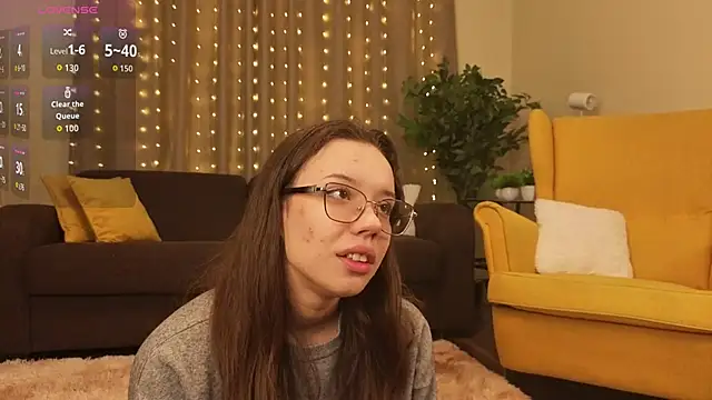 FabiolaCowing online show from 11/20/25, 06:07