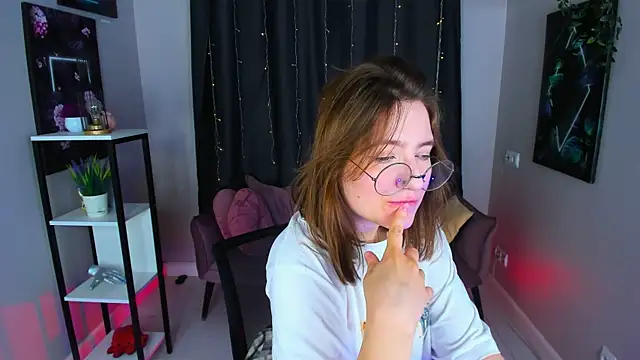 fairy tara online show from 10/22/25, 06:35