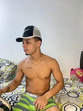 Snapshot of adan_jp chatting on 11/13/25, 07:13 adan jp online show from 11/13/25, 07:13