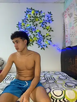 Snapshot of adan_jp chatting on 11/19/25, 07:03 adan jp online show from 11/19/25, 07:03