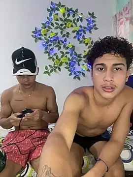 Snapshot of adan_jp chatting on 11/26/25, 07:15 adan jp online show from 11/26/25, 07:15