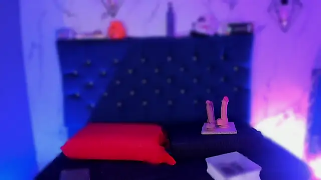 Dakotaa Johnson online show from 11/13/25, 08:52