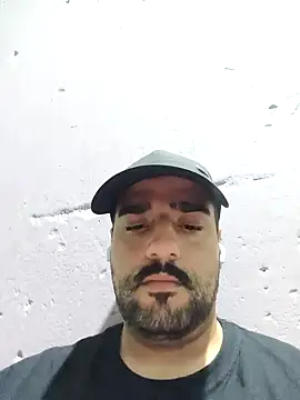 Snapshot of gusto14cm chatting on 02/11/26, 04:34 gusto14cm online show from 02/11/26, 04:34