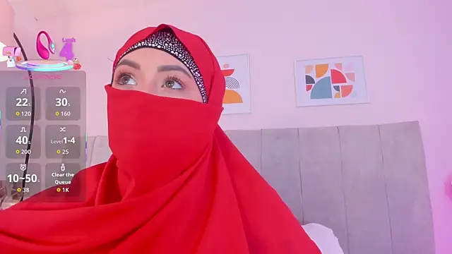 fatiima  online show from 03/18/26, 07:17