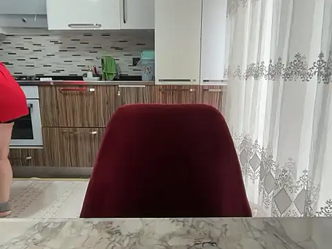 Snapshot of Sutgibiezgi chatting on 11/14/25, 11:09 Sutgibiezgi online show from 11/14/25, 11:09