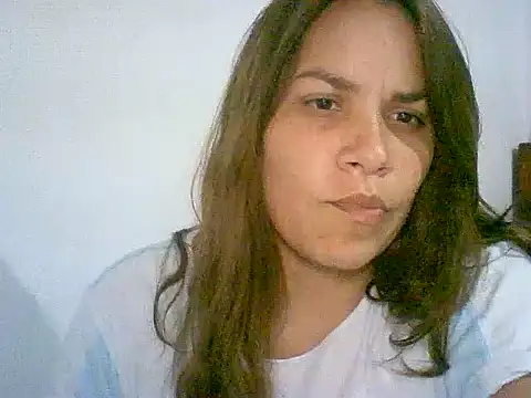 Snapshot of Astridstar21 chatting on 10/19/25, 04:13 Astridstar21 online show from 10/19/25, 04:13