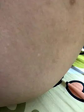 HinayLa online show from 11/26/25, 08:37