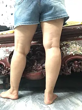 HinayLa online show from 04/08/26, 03:17