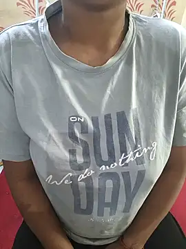 Snapshot of hot_richa chatting on 12/19/25, 06:09 hot richa online show from 12/19/25, 06:09