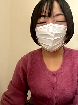 Snapshot of Yurika_oO chatting on 11/05/25, 12:32 Yurika oO online show from 11/05/25, 12:32