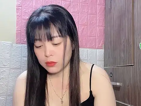 Butterfly kee online show from 12/17/25, 02:23