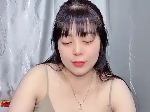 Butterfly kee online show from 01/12/26, 02:22